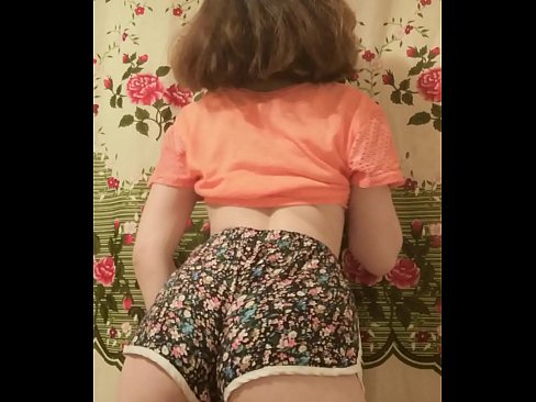 ❤️ دختر جوان سکسی که شورتش را جلوی دوربین در می آورد ️❌ پورنو fb در ما ️❤